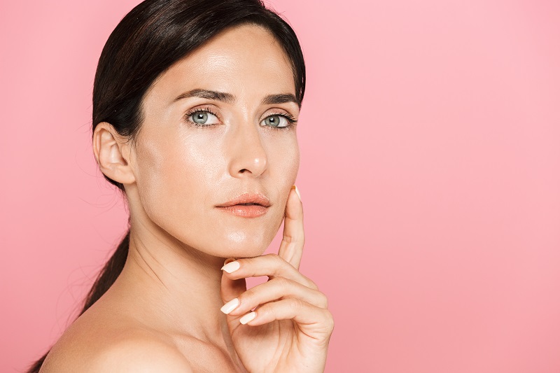 How Does Anti-Aging CBD Facial Cream Work? | Innocan Pharma